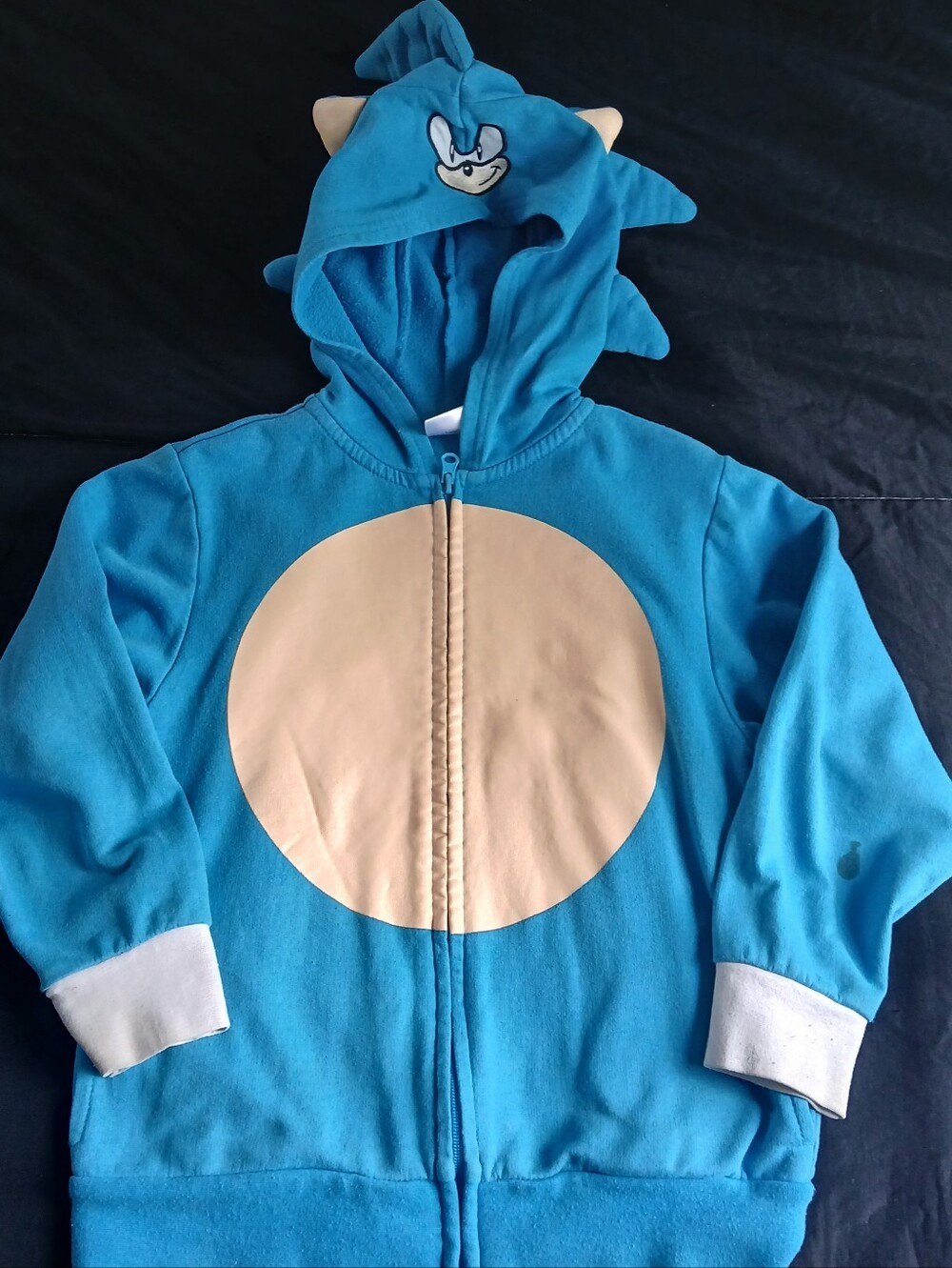 Sonic the Hedgehog blue hoodie with beige circle, size S